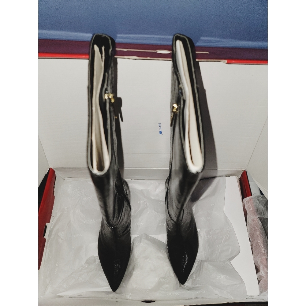 (W) Guess Black Chunky Heel - Picture 6 of 10